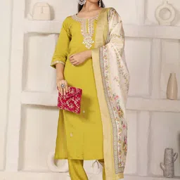 DIVASTRI Women Embroidered Silk Blend Kurta Sets With Dupatta-picture-10