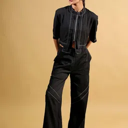 BEOM Monochrome Mandarin Collar Structured Stitch Pure Cotton Top With Trouser-image-36