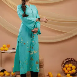 Yufta Floral Printed Flared Sleeves Cotton Straight Kurta-31
