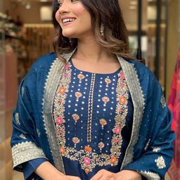 Divyadham Textiles Women Ethnic Motifs Embroidered Regular Thread Work Kurta with Pyjamas & With Dupatta image 4