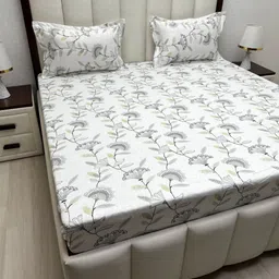 Pure Decor White And Grey Floral Printed 400 TC Queen Bedsheet Set 2.28 m x 2.54 m-image-74