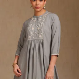 Soch Mandarin Collar Embroidered Tunic-picture-44
