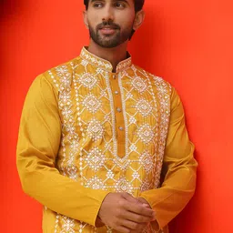 Jompers Men Floral Embroidered Regular Chikankari Kurta with Pyjamas-27