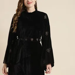 Shae by SASSAFRAS Black Velvet Kurti-picture-23