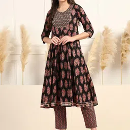 BAESD Women Floral Printed Regular Kurta with Trousers-image-42