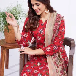 A TO Z CART Women Floral Printed Regular Kurta with Trousers & With Dupatta image 3