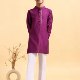 Mera Rang Boys Embroidered Regular Kurta with Pyjamas-18