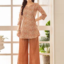CHANSI Women Floral Printed Kurta with Palazzos-43
