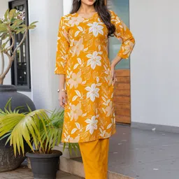 APNISHA Women Floral Printed Kurta with Trousers-image-51