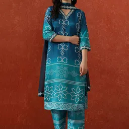 QSH Women Bandhani Printed Kurta with Trousers & Dupatta-picture-16