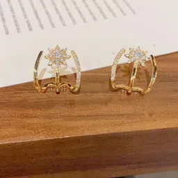 FIMBUL Gold-Plated Cubic Zirconia Studded Floral Shaped Studs-15