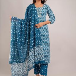 Jasoriya Floral Printed Thread Work Notch Neck Pure Cotton Kurta with Trouser & Dupatta-image-22