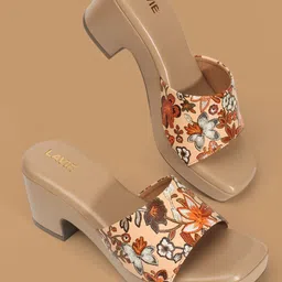 Lavie Kitten Sandals with Tassels-47