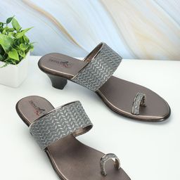 TWINSSHOE Women One Toe Heels-32