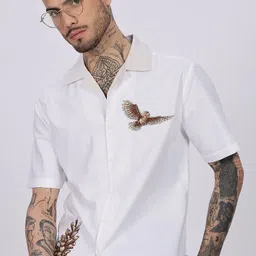 Eszett Embroidery Spread Collar White Desert Cotton Shirt-image-24