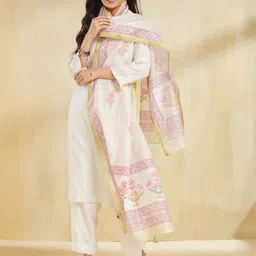 Fabindia Floral Printed Cotton Silk Dupatta-42