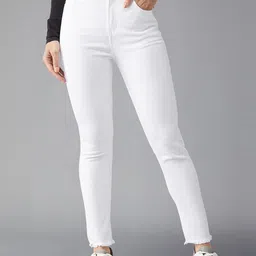 DOLCE CRUDO Women Skinny Fit High-Rise Stretchable Cropped Jeans-picture-0