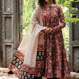 KLOSIA Ethnic Motifs Printed Tiered Anarkali Kurta With Palazzos & Dupatta-picture-32