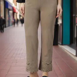 Presence Women Relaxed High-Rise Trousers-83