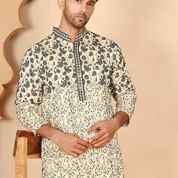 Jompers Men Floral Embroidered Mandarin Collar Kurta-picture-41