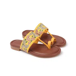AVIVASTYLE Women Printed Open Toe Flats-7