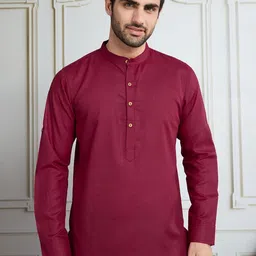 House of Pataudi Men Mandarin Collar Roll Up Sleeves Short Kurta-image-65