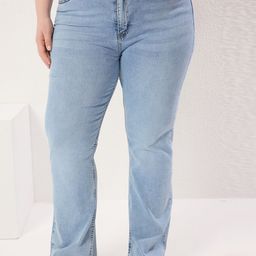 Trendyol Women Low Distress Light Fade Jeans-picture-33