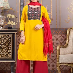 BAESD Girls Ethnic Motifs Embroidered Thread Work Kurta-picture-10