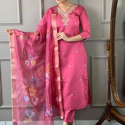 BAESD Women Ethnic Motifs Embroidered Regular Kurta with Trousers & With Dupatta-20