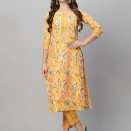 AK FASHION MALLFloral Printed Round Neck Straight Kurta with Trouser-image-24