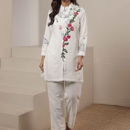 SRIHA Embroidered Mandarin Collar Pure Cotton Tunic With Trouser-picture-6
