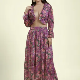 Noroke Floral Printed V-Neck Crop Top With Skirt Co-Ords-19