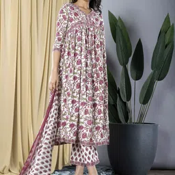 KALINI Women Floral Printed Empire Pure Cotton Kurta with Trousers & With Dupatta-22