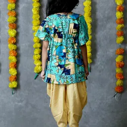 Freesia Array Printed Top with Dhoti Pants image 4