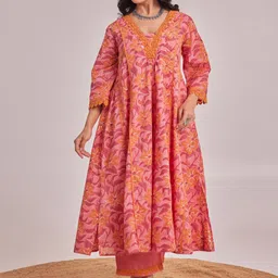 TARA-C-TARA Floral Block Printed V-Neck Pure Cotton Tunic With Palazzo-image-10