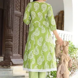 PARTHVI Women Printed Regular Thread Work Kurta with Trousers & With Dupatta image 4