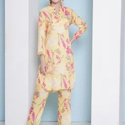 LABEL KASHI Floral Printed Notch Neck Pure Cotton Straight Kurta With Trousers-picture-50