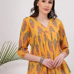 Vilgi Floral Print Organic Cotton Peplum Top-picture-57