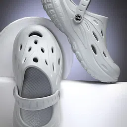 BERSACHE Men Open Toe Flats-image-34