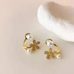 COOLWOOL Contemporary Studs Earrings-21