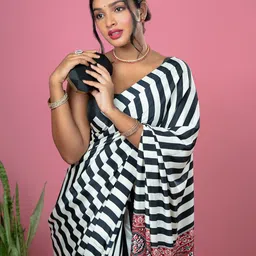 HELLA FASHIONS Striped Saree With Blouse-picture-15