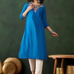 Sangria Floral Embroidered Thread Work Pure Cotton Kurta-20