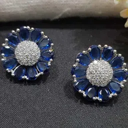 DENICRAAS Contemporary Studs Earrings-36