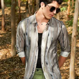 Campus Sutra Men Comfort Fit Spread Collar Vertical Striped Casual Shirt-image-81