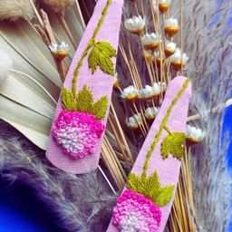 TheYUGO Women Set of 2 Embroidered Tic Tac Hair Clip-image-92