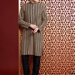 MANQ Men Embroidered Thread Work Anarkali Kurta-image-35