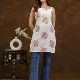 Anouk Rustic Women Floral Printed Square Neck Pure Cotton Kurti-12