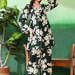 Sangria Printed A-Line Kurti With Trouser-image-74
