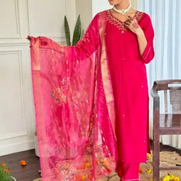 CaniBani Pink Chanderi Silk Kurta Sets-32