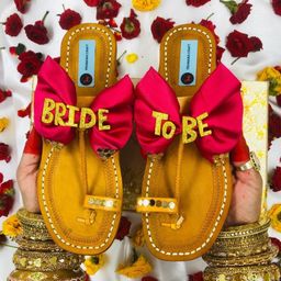 PehnawaCraft Women Ethnic One Toe Flats-image-102
